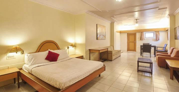 Juhu Hotel Bombay Esterno foto